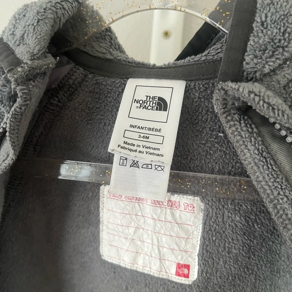 The North Face gray babies fleece. - Picture 6 of 6